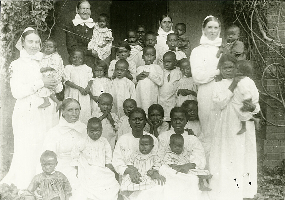 Barn tilknyttet det gamle spedalskhjemmet Ambohipiantrana ved Sirabé på Madagaskar. Foto: VID historiske arkiv