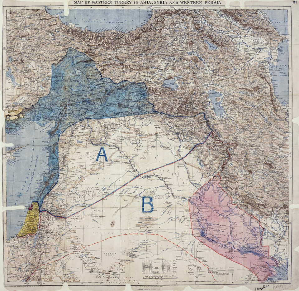 Sykes-Picot-avtalen var en hemmelig avtale inngått i 1916 mellom Frankrike, Storbritannia og Russland om hvordan Det osmanske rike skulle deles etter første verdenskrig. Frankrike ble tilkjent Syria, Libanon, Kurdistan, det nordlige Irak og Mosul. Russland skulle overta Istanbul, de tyrkiske streder og det osmanske Armenia. Storbritannia fikk Jordan, Sør-Irak samt et mindre område ved Haifa. Av andre arabiske områder, som hadde inngått i det oppløste osmanske rike, skulle det dannes en konføderasjon av arabiske stater. Foto: Wikipedia Commons
