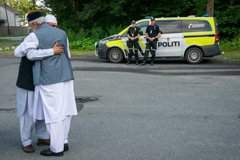 I fjor samlet menigheten i Al-Noor Islamic Centre seg til id på Thon hotel i Al-Noor: – Norge forbinder man ikke med terror, i hvert fall ikke Bærum, sier informasjonsansvarlig i Al-Noor-moskeen, Waheed Ahmed. BÆRUM 20190816. Imam Syed Mohammad Ashraf inviterte andre imamer og ledere for moskéer på Østlandet til å komme til den terrorrammede moskeen Al-Noor Islamic Centre på Skui i Bærum etter fredagsbønnen.Foto: Heiko Junge / NTB scanpix