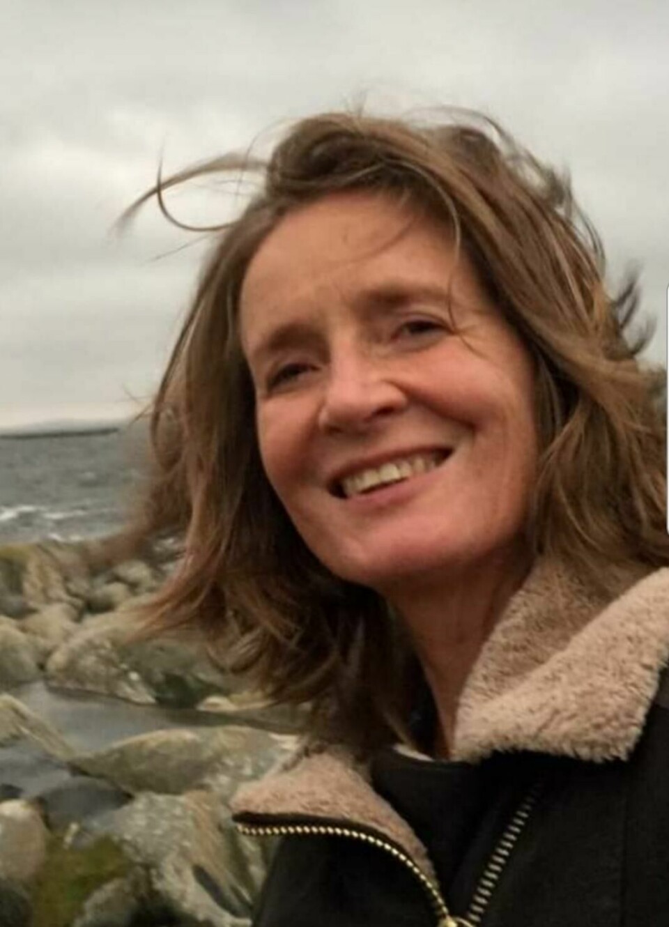 NRK-journalist Karen Frivik savner nyhetsjournalistikken på kulturfeltet, og opplever at NRKs allsidige journalistikk og ideen om å tilby publikum «litt av alt», har overtatt. NRK-journalist Karen Frivik savner nyhetsjournalistikken på kulturfeltet, og opplever at NRKs allsidige journalistikk og ideen om å tilby publikum «litt av alt», har overtatt.