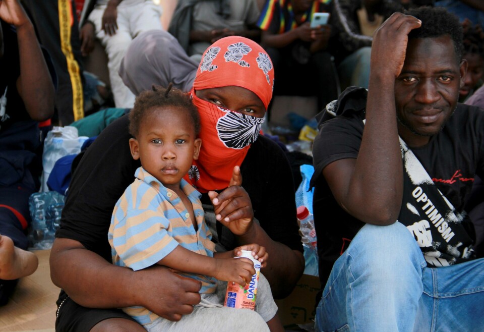 Migranter i Sfax i Tunisia som venter på å prøve å komme seg til Europa. Migranter i Sfax i Tunisia som venter på å prøve å komme seg til Europa. Foto: AP / NTB