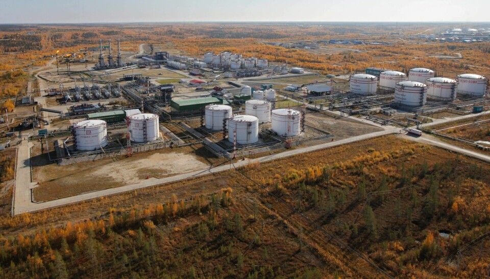 EU-landene er splittet i synet på boikott av russisk olje og gass som følge av krigen i Ukraina. Foto: AP / NTB Opec tror krigen i Ukraina vil føre til redusert oljeproduksjon i Russland og lavere etterspørsel etter olje. Bildet viser et oljelagringsanlegg i Usinsk, rundt 1.500 kilometer nordøst for Moskva. Arkivfoto: Dmitrij Lovetskij / AP / NTB