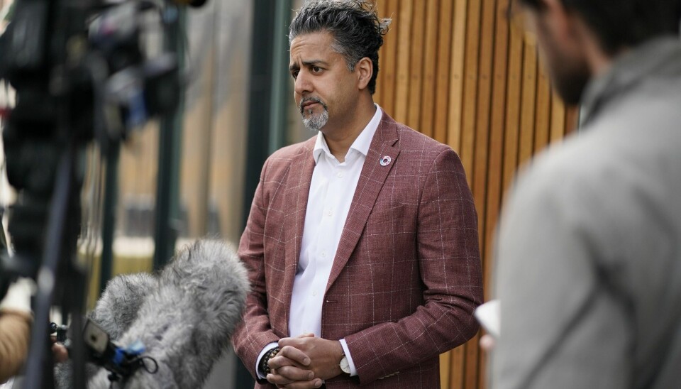 Kulturminister Abid Raja annonserte lørdag at at forbudet mot kultur- og idrettsarrangementer med over 500 deltakere forlenges fram til 1. september.