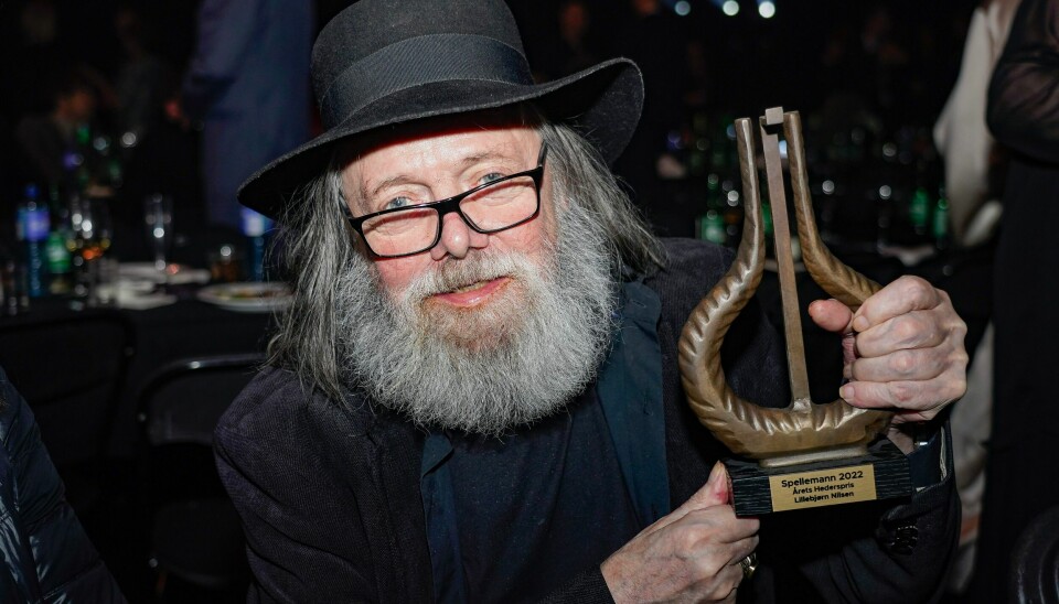 Bjørn Falk Nilsen, best kjent ved sitt artistnavn Lillebjørn Nilsen, får bisettelse på Oslo kommunes bekostning som takk for sitt bidrag til kulturlivet i hovedstaden. Lørdag blir Lillebjørn Nilsen hedret i bydel Sagene. Foto: Terje Bendiksby / NTB