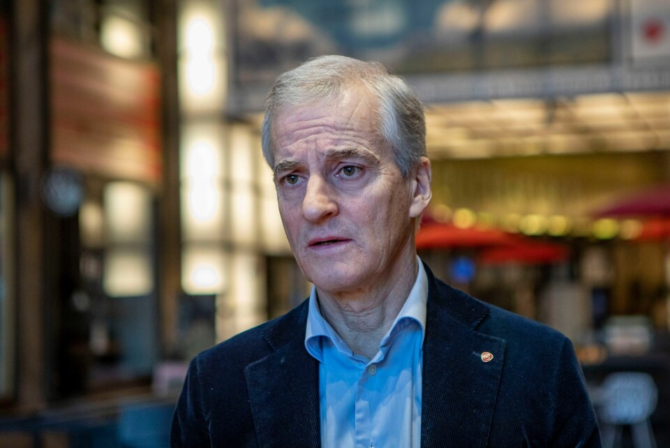 Ap-leder Jonas Gahr Støres mor døde lørdag formiddag. Det opplyser han om i et Facebook-innlegg.