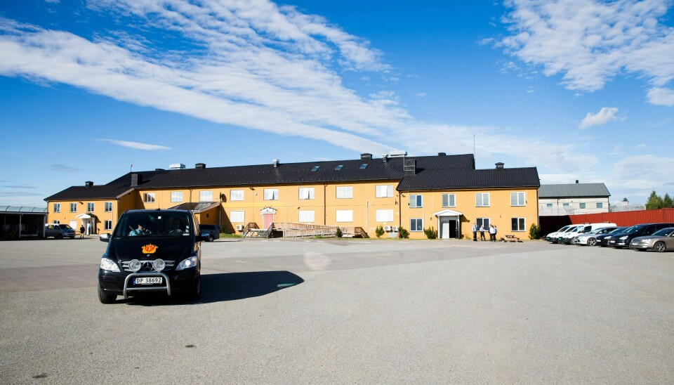 Abbasi-familiens advokat Erik Vatne sier det kan hende familien blir internert på politiets utlendingsinternat på Trandum ved Gardermoen når de kommer tilbake til Norge.