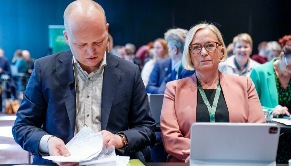 Partileder Trygve Slagsvold Vedum og parlamentarisk leder Marit Arnstad på Senterpartiets landsstyremøte mandag. Foto: Torstein Bøe / NTB Partileder Trygve Slagsvold Vedum og parlamentarisk leder Marit Arnstad på Senterpartiets landsstyremøte mandag. Foto: Torstein Bøe / NTB