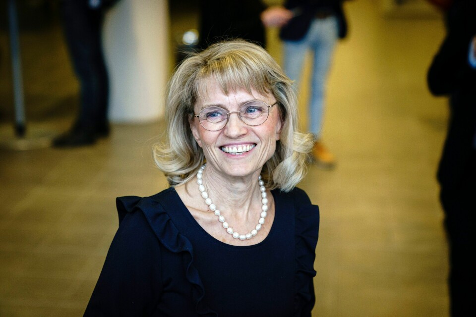 Ingen som tror at homofili er synd er tjent med at man sidestiller det med å insinuere at homofili er en sykdom, skriver Vårt Land på lederplass. Riksdagsmedlem Päivi Räsänen står tiltalt for å fremme hatefulle ytringer mot homofile. Rettssak i Tingretten i Helsinki, Finland.
