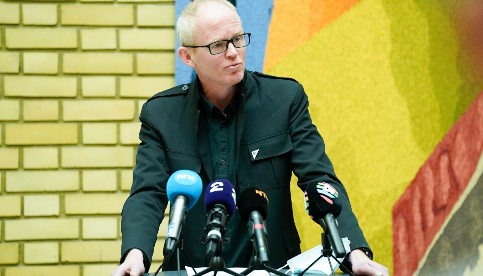 Lars Haltbrekken (SV) vil dekke mye mer av strømregningen til dem som bruker minst strøm. Når strømprisen blir høyere enn 50 øre per kilowattime vil SV at staten skal dekke 100 prosent av det overskytende for de første 1.000 kilowattimene. Foto: Lise Åserud / NTB Lars Haltbrekken i SV advarer nettselskapene mot å innføre nye nettariffer fra nyåret. – Da må de forberede seg på en storm av sinte kunder, sier han. Foto: Lise Åserud / NTB