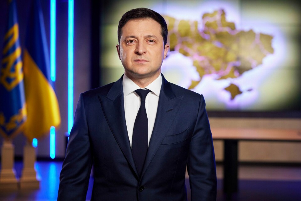 Ukrainas president Volodymyr Zelenskyj under en direktesendt tale i Kyiv tirsdag. Ukrainas president Volodymyr Zelenskyj under en direktesendt tale i Kyiv tirsdag. Foto: Ukrainian Presidential Press Office via AP / NTB