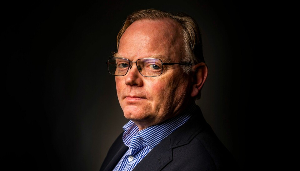 Sindre Finnes lover ytterligere åpenhet om sine aksjehandler under tiden kona var statsminister. Foto: Håkon Mosvold Larsen / NTB Med boka 'Ved Ernas side' trer Erna Solbergs ektemann gjennom et kvart århundre, Sindre Finnes, fram i rampelyset. Foto: Håkon Mosvold Larsen / NTB