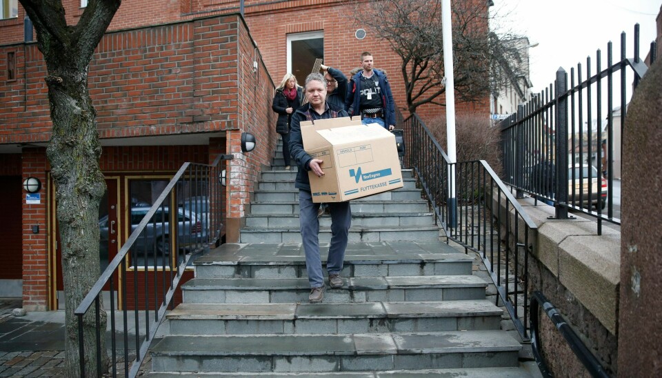 Vurderte praksisen: 26. februar 2015 bar politiet ut beslag fra kontorene til Oslo katolske bispedømme. Samme dag var den kirkerettslige granskeren Paul Gargaro ferdig med sin gransking av medlemsregistreringssaken, og leverte senere sin rapport, som fortsatt ikke er offentliggjort.