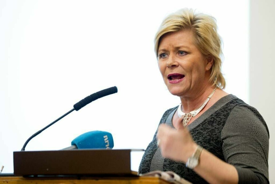 Finansminister og leder i Fremskrittspartiet, Siv Jensen, talte lørdag til fylkesårsmøtet i Oslo. Der kom hun med nyheten om at regjeringen vil lovfeste retten til pleie og omsorg.