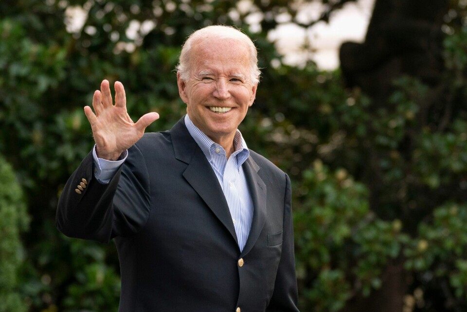 President Joe Biden gleder seg over den nye tiltakspakken som fredag trolig blir vedtatt i Representantenes hus. Foto: Manuel Balce Ceneta / AP / NTB President Joe Biden gleder seg over den nye tiltakspakken som fredag trolig blir vedtatt i Representantenes hus. Foto: Manuel Balce Ceneta / AP / NTB