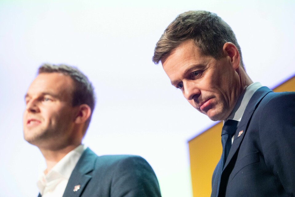 Kjell Ingolf Ropstad (t.v.) sin side vant kampen om retningsvalget i KrF i 2018. Knut Arild Hareide ønsket at partiet skulle orientere seg mot venstresiden.