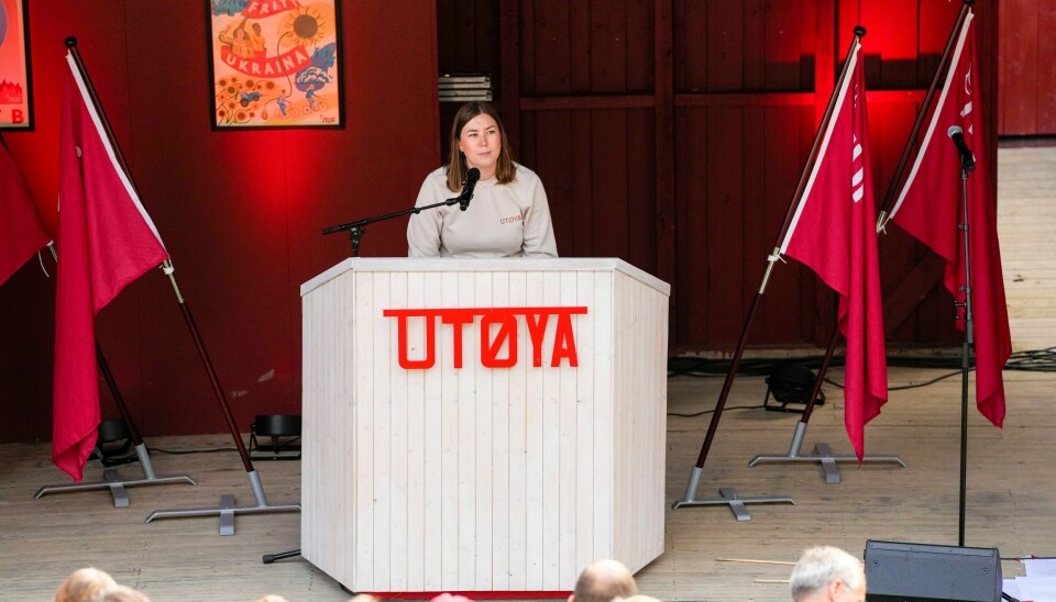 BER OM OPPGJØR: Astrid Hoem taler i Bakken under AUFs sommerleir på Utøya torsdag. Astrid Hoem taler i Bakken under AUFs sommerleir på Utøya torsdag. Foto: Beate Oma Dahle / NTB