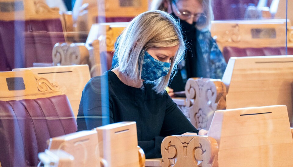 LISTETOPP: Stadig flere kvinner inntar Stortinget. I år topper rekordmange, 76 av 170, årets valglister, blant dem kunnskaps- og integreringsminister Guri Melby (V). Foto: Terje Pedersen / NTB