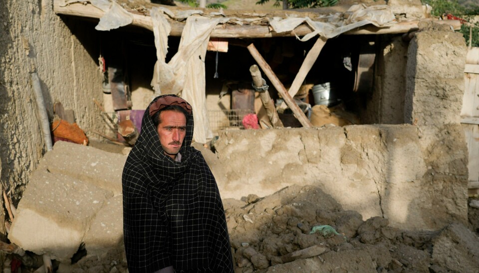JORDSKJELV: Tusenvis av hus raste sammen da et kraftig jordskjelv rammet det østlige Afghanistan natt til onsdag. Fortsatt ligger det ofre i ruinene, og ingen vet hvor mange liv som gikk tapt. Tusenvis av hus raste sammen da et kraftig jordskjelv rammet det østlige Afghanistan natt til onsdag. Fortsatt ligger det ofre i ruinene, og ingen vet hvor mange liv som gikk tapt. Foto: AP / NTB
