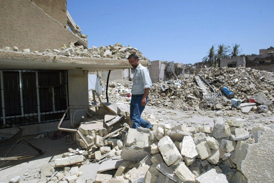 BOMBE OVER BOLIGHUS: Amerikanske bombefly slapp bomber over to bolighus i Bagdad i 2003. 14 sivile ble drept, blant dem flere barn. Målet var å ramme Saddam Hussein. l