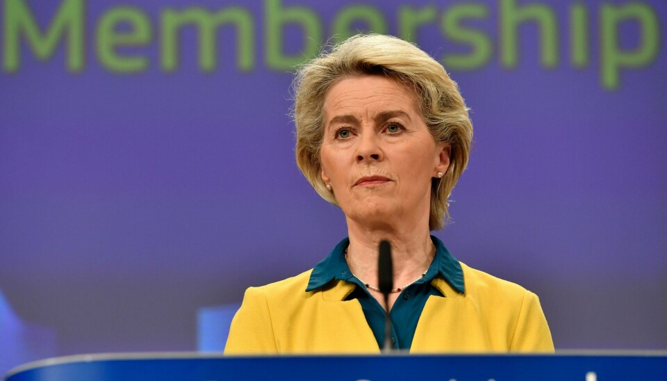 BRUSSEL: EU-kommisjonens president Ursula von der Leyen under en pressekonferanse i Brussel fredag. EU-kommisjonens president Ursula von der Leyen under en pressekonferanse i Brussel fredag. Foto: Geert Vanden Wijngaert / AP / NTB