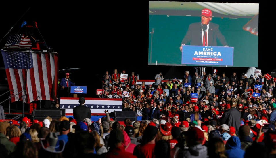 OPPFORDRING: Tidligere president Donald Trump holdt lørdag tale på et valgarrangement i Latrobe i Pennsylvania. Tidligere president Donald Trump holdt lørdag tale på et valgarrangement i Latrobe i Pennsylvania. Foto: Jacqueline Larma / AP / NTB