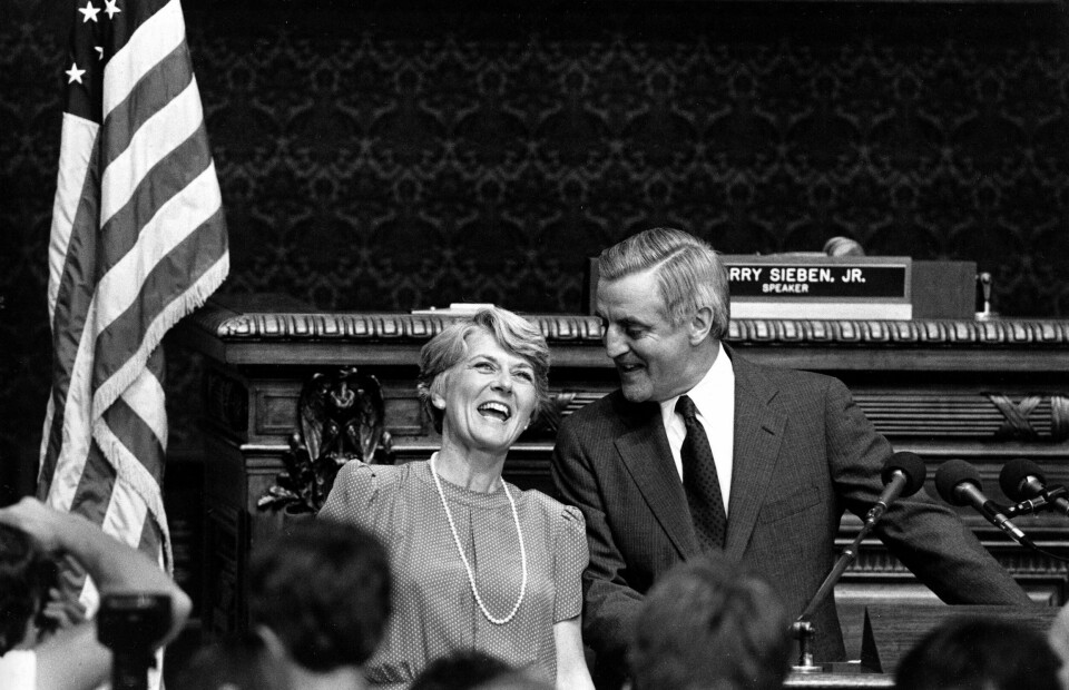 Geraldine Ferrarro er den første kvinnen som ble
visepresidenkandidat. Hun og Walter Mondale tapte mot Ronald Reagan.