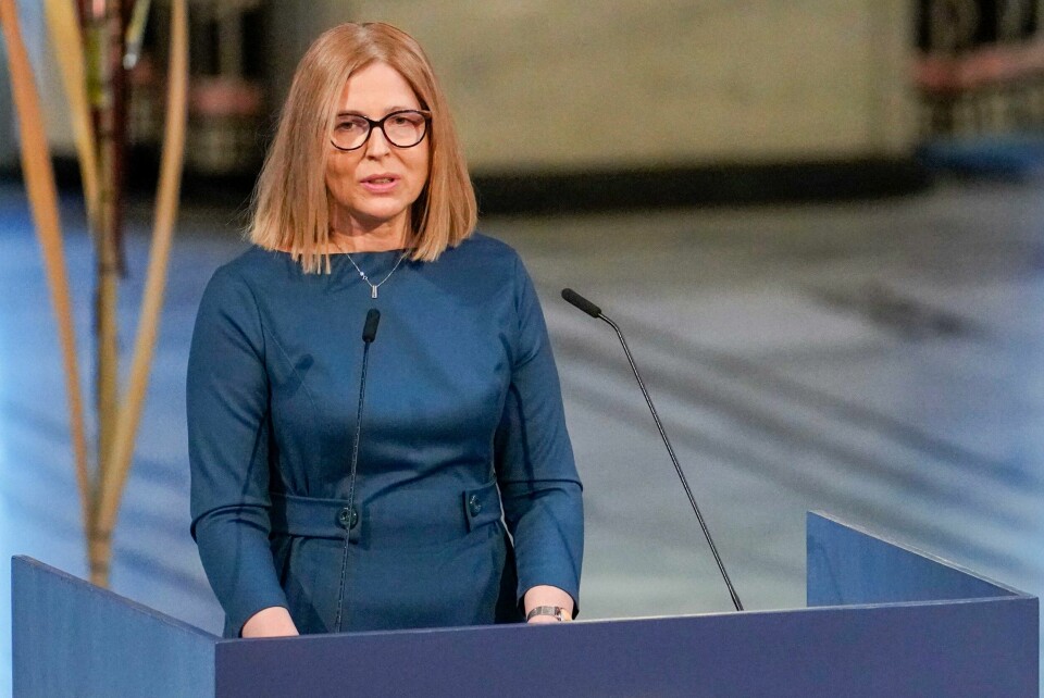 FREDSPRIS: Natallia Pintsjuk holder nobelforedrag for sin ektemann, den fengslede belarusiske aktivisten Ales Bjaljatski, i Oslo rådhus i oktober i fjor. Bjaljatski ble fredag dømt til ti års fengsel i hjemlandet. Natallia Pintsjuk representerte sin ektemann Ales Bjaljatski under Nobel-seremonien i Oslo i desember. Foto: Rodrigo Freitas / NTB