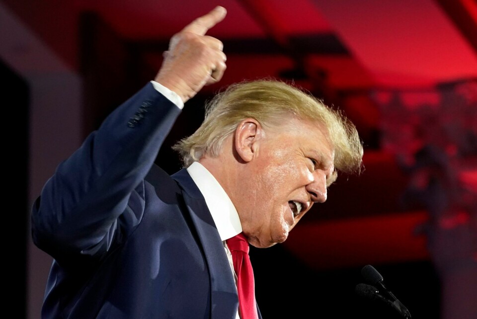 Tidligere president Donald Trump var beryktet for sine raseriutbrudd, som ble stadig hyppigere etter at han innså at valget var tapt, ifølge en tidligere ansatt i Det hvite hus. Noe av det første tidligere president Donald Trump gjorde da han kom til makten, var å trappe opp satsingen på atomvåpen, først og fremst taktiske våpen som enkelte militærstrateger leker med tanken om å bruke. Foto: AP / NTB