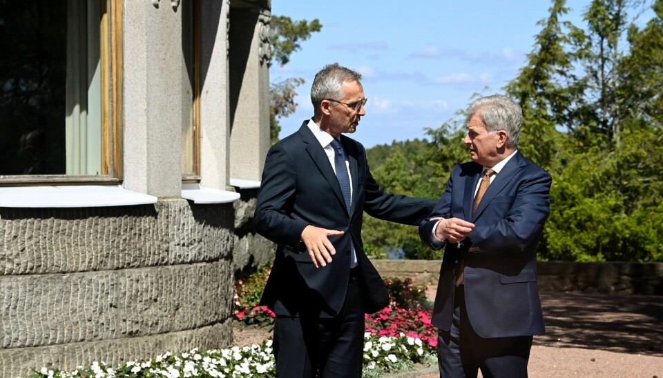 Nato-sjef Jens Stoltenberg og Finlands president Sauli Niinistö tidligere i juni. Natos generalsekretær Jens Stoltenberg og Finlands president Sauli Niinistö under møtet i Naantali søndag. Foto: Markku Ulander / Lehtikuva / AP / NTB