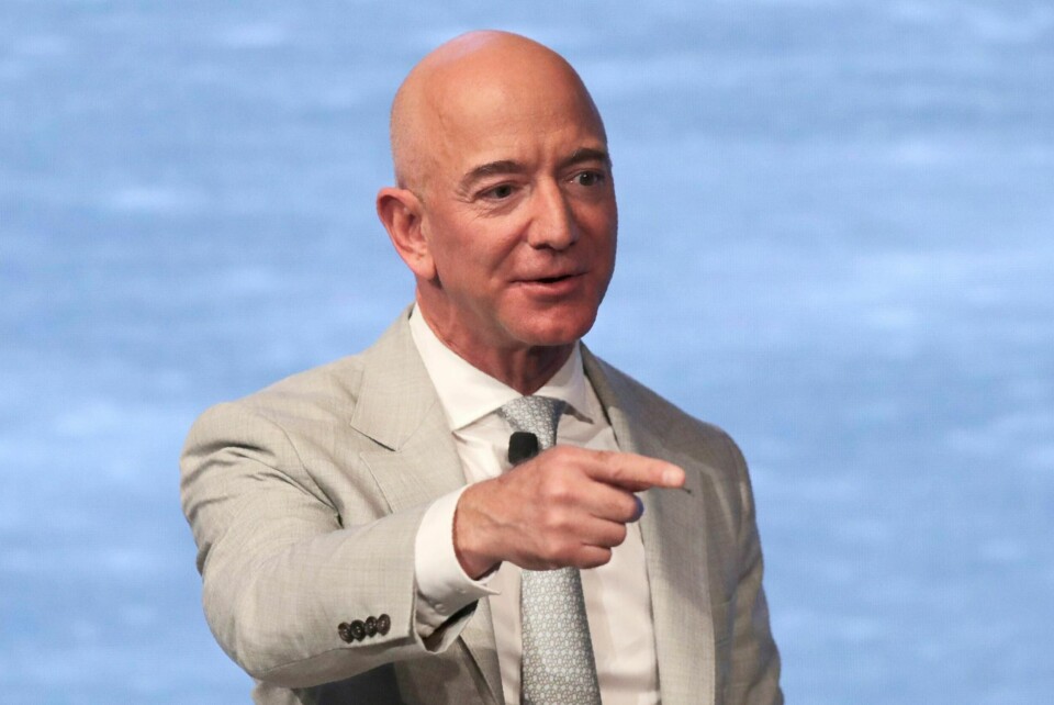 Amazon-grunnlegger Jeff Bezos troner øverst på lista over verdens rikeste, men en anslått formue på nærmere 1.800 milliarder kroner. Hittil i år har formuen hans vokst med nærmere 700 milliarder kroner, ifølge Bloomberg. (AP Photo/Charles Krupa)