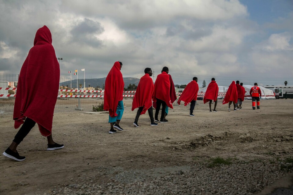 Over 90 prosent av migrantene svarte at de ville reist selv om de visste om farene de møtte på veien til Europa. Det kommer fram i en ny FN-rapport. Flere og flere prøver å komme seg til Europa fra Marokko til Spania. Her fra Algeciras i Spania.