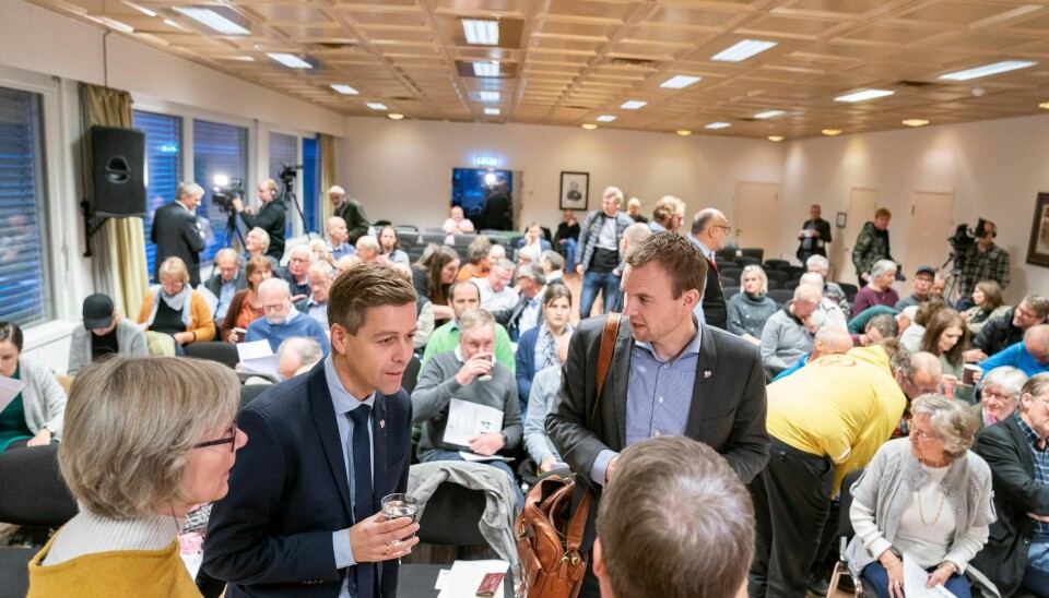 Kjell Ingolf Ropstad (nærmest) og Knut Arild Hareide har innledet under flere partimøter der KrFs retningsvalg er blitt drøftet. Under fylkesårsmøtet i Buskerud var det første gang de to innledet til debatt for åpne dører.