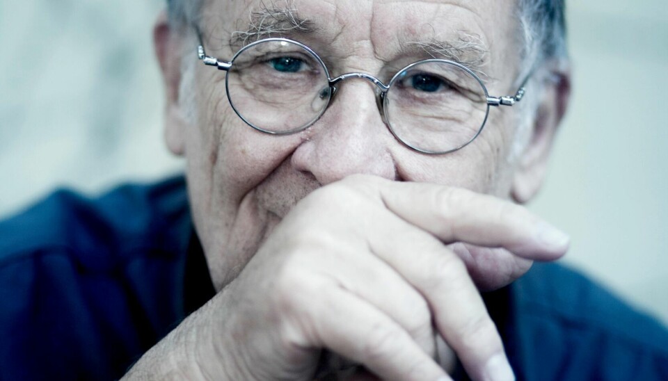 81 år gamle Irmin Schmidt har spilt inn sitt nye album i Frankrike på to flygler. De fortjener oppmerksomhet, skriver Ole Johannes Åleskjær.