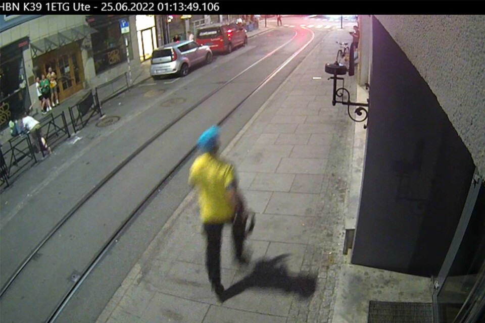 Terrorsiktede Zaniar Matapour slipper etter alt å dømme ut av isolasjon når Hordaland tingrett behandler politiets begjæring om forlenget varetektsfengsling mandag. Foto: Politiet / NTB Politiet har frigitt dette bildet av terror- og drapssiktede Zaniar Matapour. Foto: Politiet / NTB