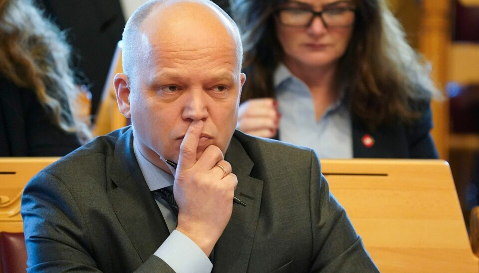 Finansminister og Sp-leder Trygve Slagsvold Vedum har mye å tenke over, viser en ny meningsmåling. Partiet hans er nede på 3,5 prosent. Foto: Terje Bendiksby / NTB Finansminister og Sp-leder Trygve Slagsvold Vedum har mye å tenke over, viser en ny meningsmåling. Partiet hans er nede på 3,5 prosent. Foto: Terje Bendiksby / NTB