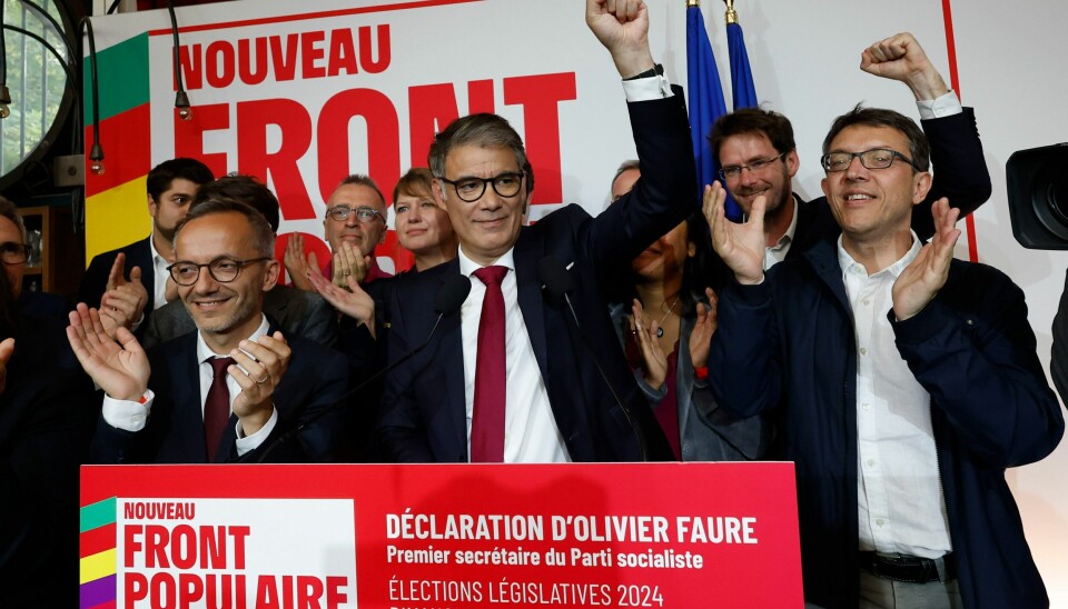 VALGVINNER: Sosialistpartiets leder Olivier Faure feirer seieren på en valgvake søndag kveld. Sosialistpartiets leder Olivier Faure feirer seieren på en valgvake søndag kveld. Foto: Aurelien Morissard / AP / NTB