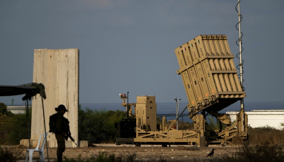 LUFTVERN: Natt til søndag angrep Iran Israel med raketter og droner. Ifølge israelske myndigheter håndterte landets luftvern angrepet med minimale skader. Foto: Ariel Schalit / AP / NTB