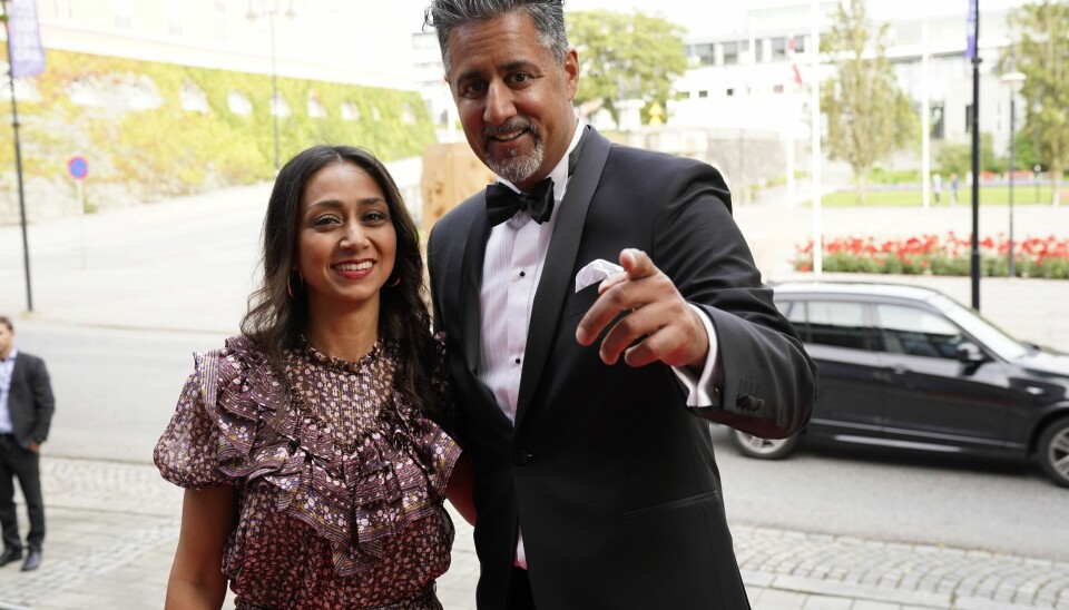 Nadia Ansar ønsker å bli nytt barneombud. Både hun og ektemannen Abid Raja (V) har gitt ut selvbiografier om oppvekst og krysskulturelle forventninger. Foto: Jan Kåre Ness / NTB Nadia Ansar og ektemannen Abid Raja på Amandapris-utdelingen i 2020.Foto: Jan Kåre Ness / NTB