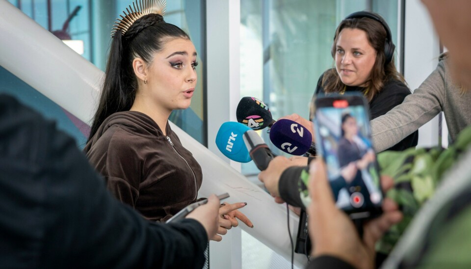SKULLE DELE UT POENG: Alessandra Mele trekker seg som Norges jurypoengutdeler samme dag som Eurovision-finalen arrangeres. Alessandra Mele trekker hun seg som Norges jurypoengutdeler samme dag som Eurovision-finalen arrangeres. Foto: Heiko Junge / NTB