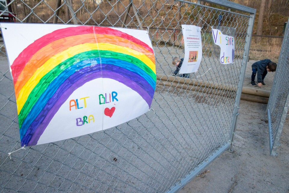 Flaggingen med regnbueflagget i pride-uken er del av Oslo kommunes handlingsplan for kjønn- og seksualitetsmangfold, også i barnehagene. Foto: Terje Pedersen / NTB Flaggingen med regnbueflagget i pride-uken er del av Oslo kommunes handlingsplan for kjønn- og seksualitetsmangfold, også i barnehagene. Foto: Terje Pedersen / NTB