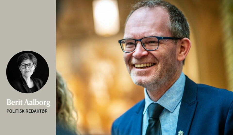 INGEN TVIL: Faktisk er det slik at Oddmund Hoel ikke hadde behøvd å lure et halvt sekund på hva hans sjef Jonas Gahr Støre ville mene eller uttale om hendelsen. Det er ikke lenge siden den var en liknende sak i regjeringen, skriver Berit Aalborg l l