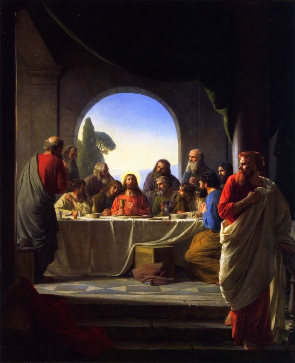 RAUDT HÅR: Det har ikkje vore uvanleg å framstille Judas som jøde, med negativt forteikn. Judas hadde etter sigande raudt hår, som speler på den gamle stereotypen at jødar har raudt hår.Den danske kunstnaren Carl Bloch skildrar nattverden i maleriet «Det siste måltid» (slutten av 1800-talet). Judas, med raudt hår, snik seg vekk. «Det siste måltid» av Carl Bloch (1834-1890)
