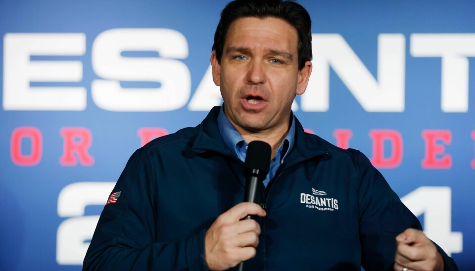 Florida-guvernør Ron DeSantis på et valgkamparrangement i Hampton i New Hampshire tidligere denne uka. Foto: Michael Dwyer / AP / NTB Florida-guvernør Ron DeSantis på et valgkamparrangement i Hampton i New Hampshire tidligere denne uka. Foto: Michael Dwyer / AP / NTB