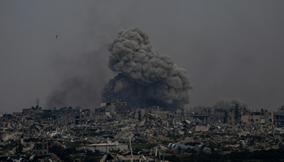 Røyk og eksplosjoner sør på Gazastripen mandag. Foto: Ariel Schalit / AP / NTB Røyk og eksplosjoner sør på Gazastripen mandag. Foto: Ariel Schalit / AP / NTB