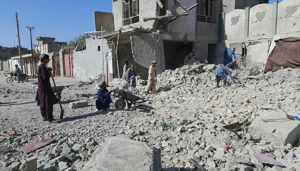 Et område i Lashkar Gah som ble bombet av det afghanske flyvåpen søndag. Flyvåpenet forsøker å stanse Tallibans framrykking mot byen. Foto: Abdul Khaliq / AP / NTB Et område i Lashkar Gah som ble bombet av det afghanske flyvåpen søndag. Flyvåpenet forsøker å stanse Tallibans framrykking mot byen. Foto: Abdul Khaliq / AP / NTB
