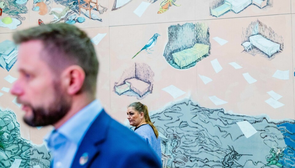 Helseminister Bent Høie er avsender for lovforslaget om å skyve på Vinmonopolets åpningstider lørdager – og myke opp salgsregler for flaskeøl fra små bryggerier. – Små endringer, sier regjeringen.