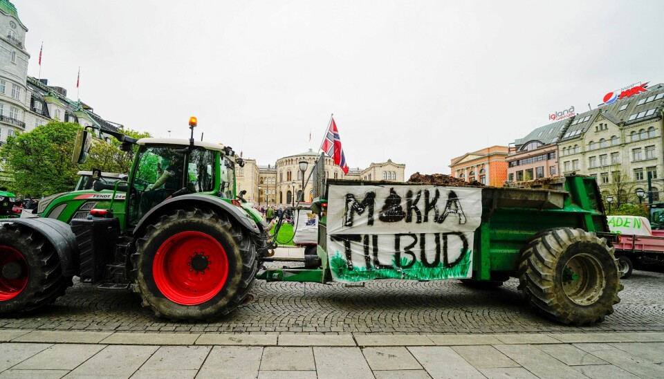 DÅRLIGERE: Bondeopprøret har spilt bondeorganisasjonene inn i et hjørne hvor det beste ble det godes fiende. Taperen er norske bønder og neste generasjon matprodusenter. Oslo 20210511. Traktorer fra hele landet har kjørt inn til Oslo sentrum der bondeorganisasjonene demonstrerer i forbindelse med årets jordbruksoppgjør. Foto: Terje Pedersen / NTB