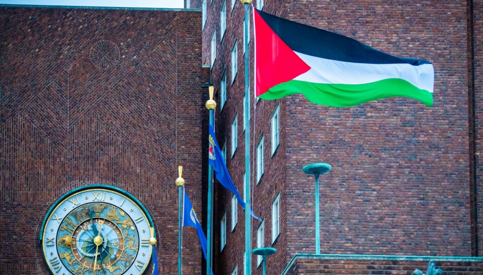 Det var ikke et samstemt utvalg som besluttet flaggingen utenfor Oslo rådhus 29. november i fjor, da både Frp og KrF stemte imot. I år blir det igjen Palestina-flagging utenfor rådhuset. Foto: Ole Berg-Rusten / NTB Det var ikke et samstemt utvalg som besluttet flaggingen utenfor Oslo rådhus 29. november i fjor, da både Frp og KrF stemte imot. I år blir det igjen Palestina-flagging utenfor rådhuset. Foto: Ole Berg-Rusten / NTB