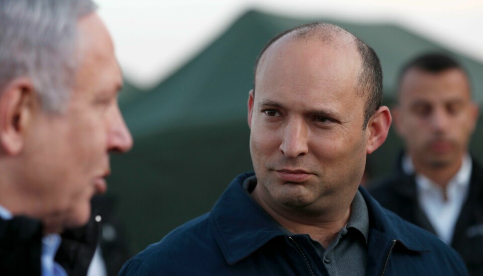 NY STATSMINISTER: Naftali Bennett har vært stabssjef for Benjamin Netanyahu og forsvarsminister i hans regjering. Nå har Bennett tatt makten fra Netanyahu og blir trolig selv statsminister
