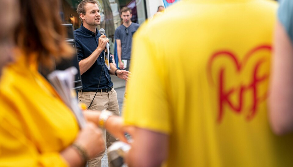 KrF-leder og barne- og familieminister Kjell Ingolf Ropstad kan falle ut av Stortinget etter valget – for å sikre plassen kan han ende med å toppe begge Agder-listene.